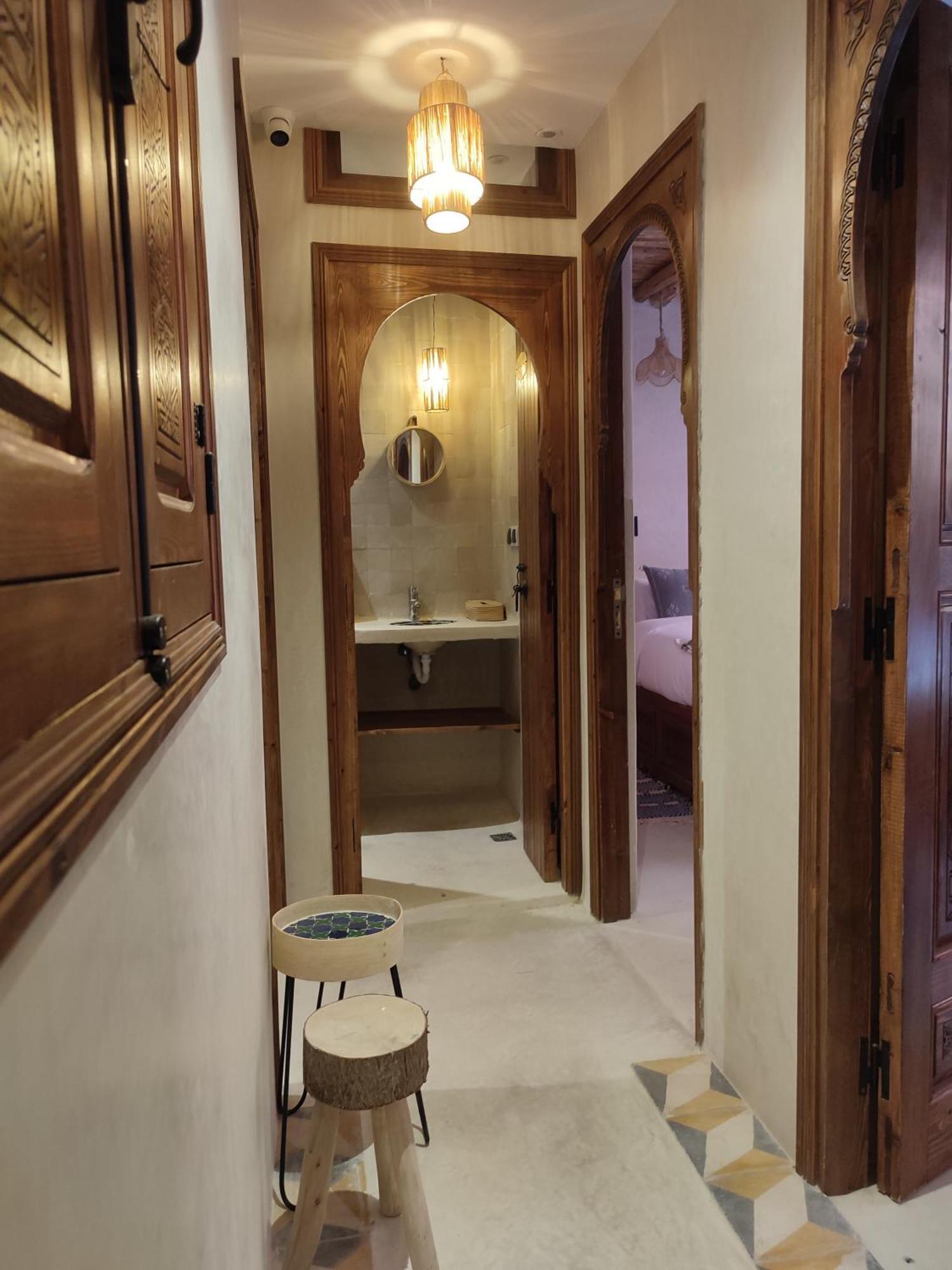 Private Room In Apartment Tov タガズー エクステリア 写真