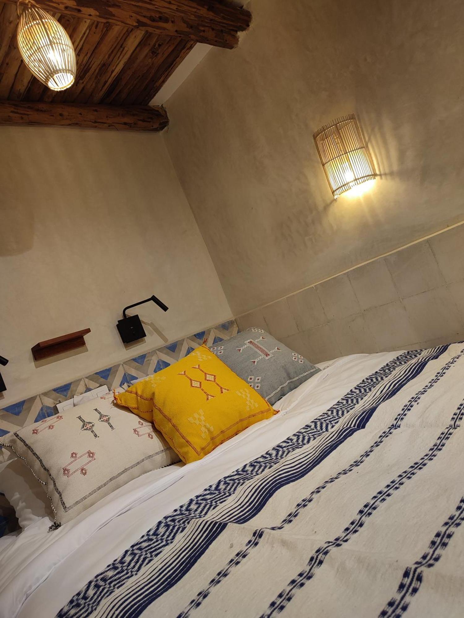 Private Room In Apartment Tov タガズー エクステリア 写真