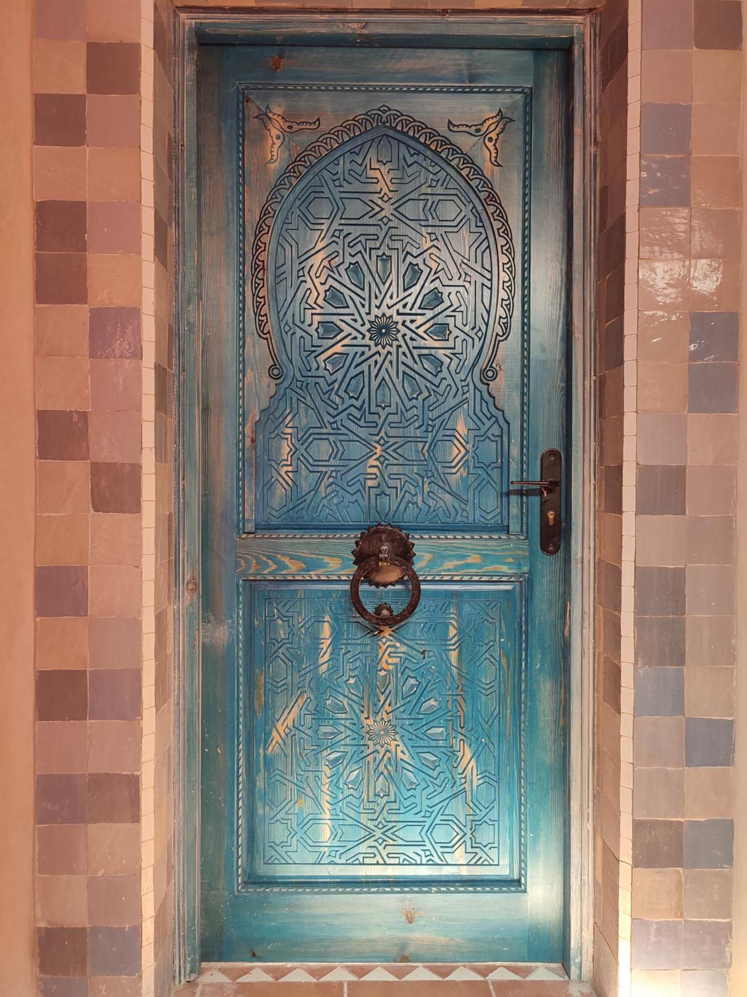 Private Room In Apartment Tov タガズー エクステリア 写真