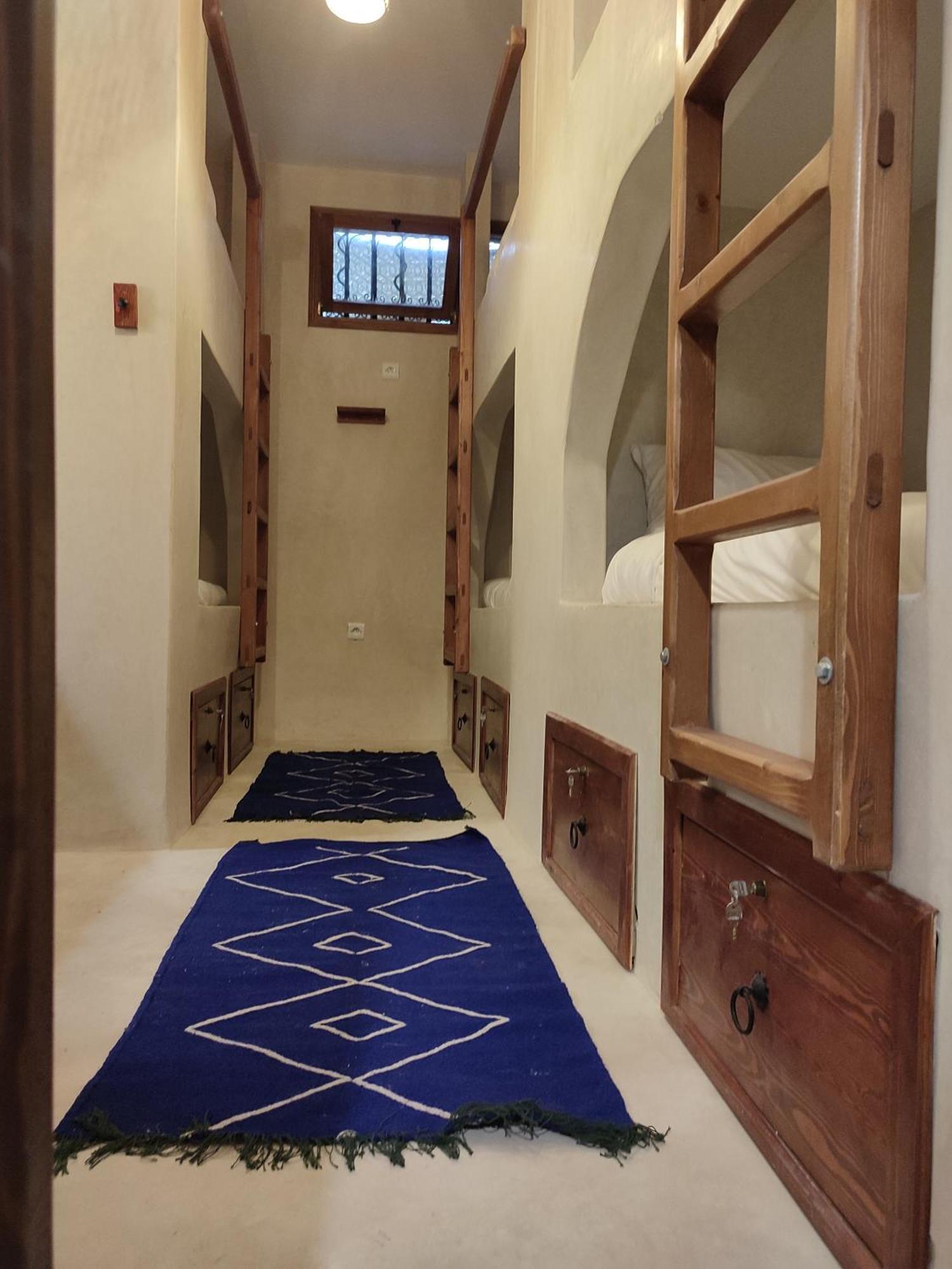 Private Room In Apartment Tov タガズー エクステリア 写真
