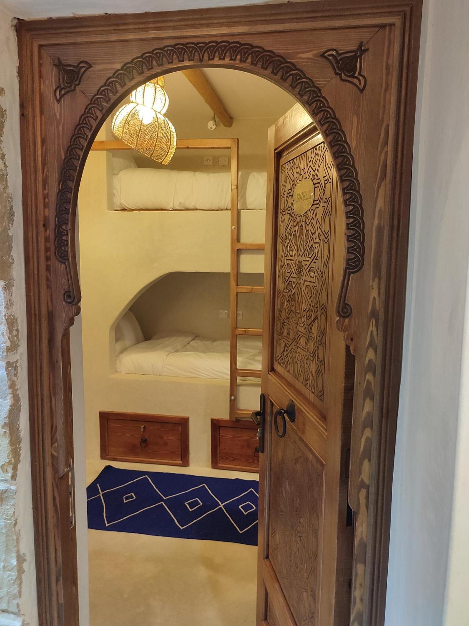 Private Room In Apartment Tov タガズー エクステリア 写真