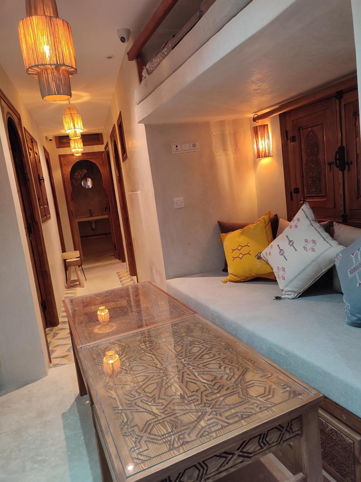 Private Room In Apartment Tov タガズー エクステリア 写真