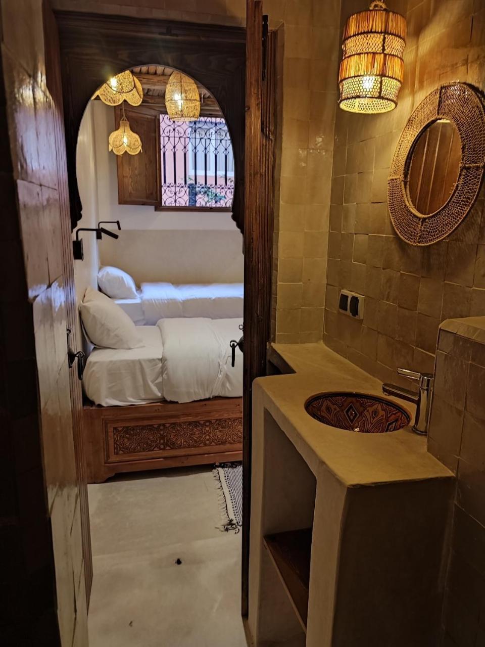 Private Room In Apartment Tov タガズー エクステリア 写真